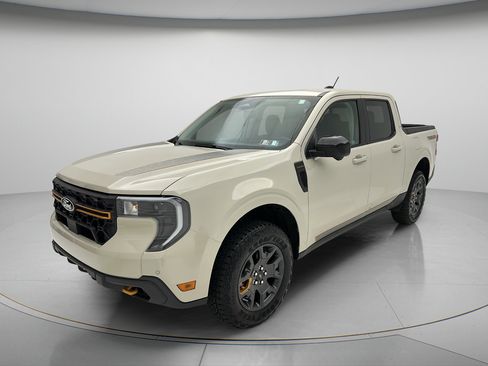 Used 2025 Ford Maverick Tremor AWD/4WD image 3