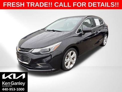 Used 2017 Chevrolet Cruze Premier image 1
