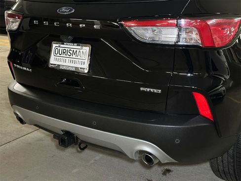 Used 2022 Ford Escape Titanium w/ Class II Trailer Tow Package image 5