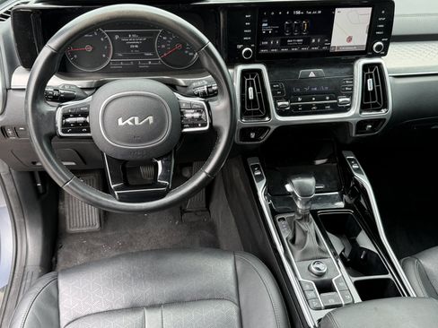 Used 2022 Kia Sorento SX FWD image 16