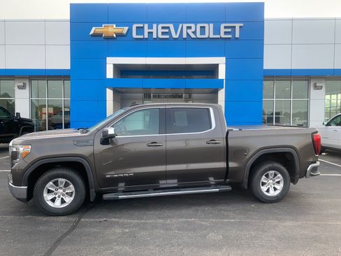 Used 2019 GMC Sierra 1500 SLE w/ SLE Value Package RWD image 1