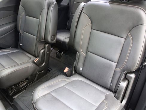 Used 2020 Chevrolet Traverse Premier AWD/4WD image 19