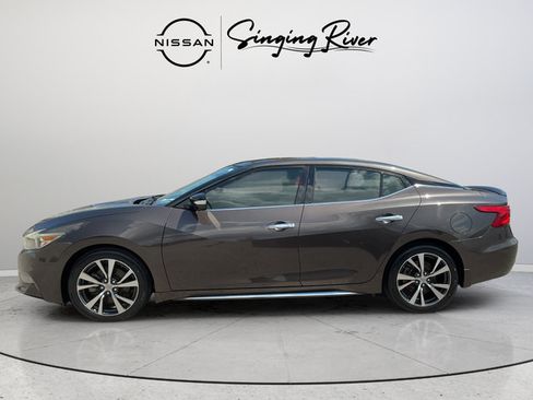 Used 2016 Nissan Maxima Platinum FWD image 4