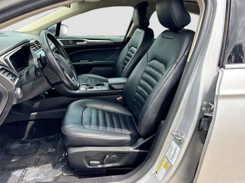 Used 2019 Ford Fusion SEL FWD image 20