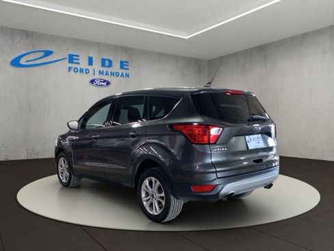 Used 2019 Ford Escape SE AWD/4WD image 2