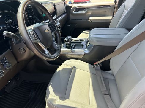 Used 2023 Chevrolet Silverado 1500 LTZ AWD/4WD image 10