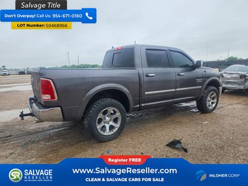 Used 2018 RAM 1500 Laramie w/ Convenience Group AWD/4WD image 4