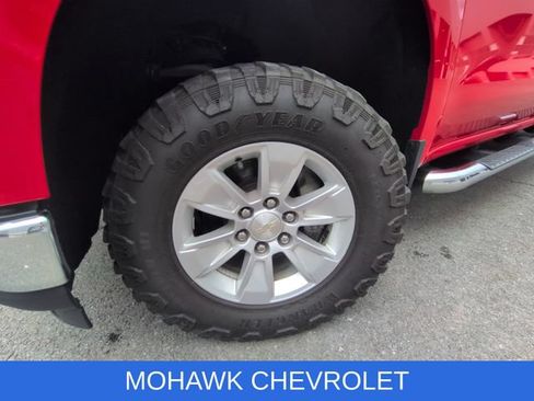 Used 2021 Chevrolet Silverado 1500 LT AWD/4WD image 33