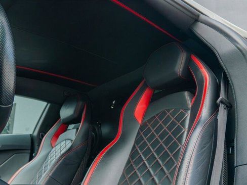 Used 2017 Lamborghini Aventador S image 60