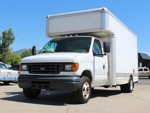 Used 2007 Ford E-450 and Econoline 450 RWD image 34