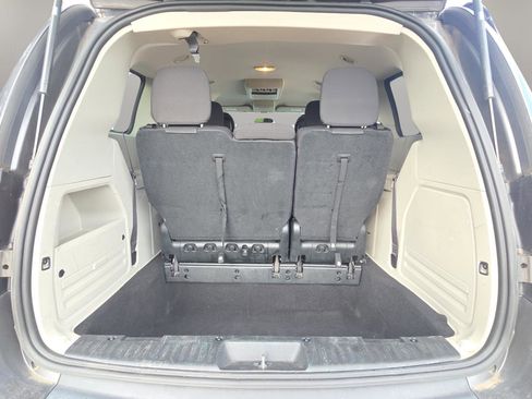 Used 2017 Dodge Grand Caravan SE w/ Power Window Group image 33