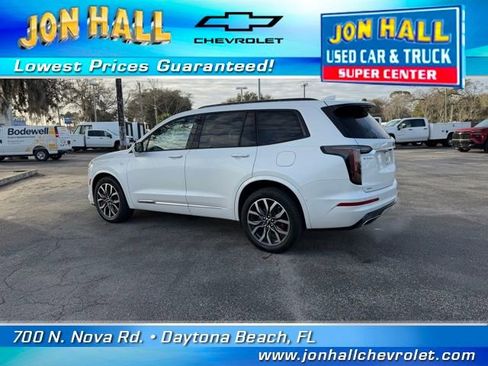 Used 2023 Cadillac XT6 Sport w/ Technology Package image 6