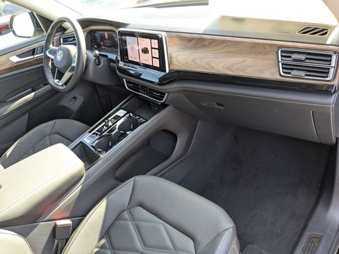 New 2026 Volkswagen Atlas SE image 37