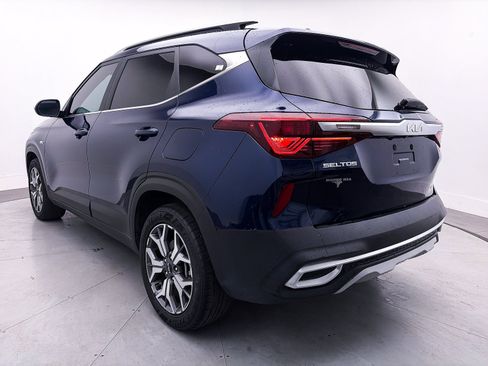 Certified 2022 Kia Seltos EX image 14