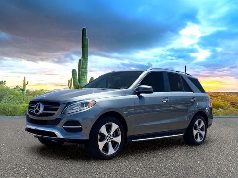 Used 2017 Mercedes-Benz GLE 350 image 2