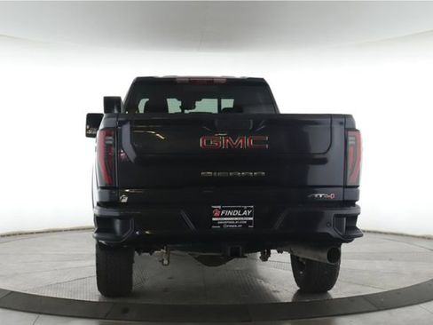 Used 2026 GMC Sierra 2500 AT4 w/ Technology Package AWD/4WD image 11