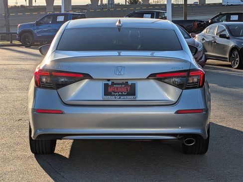 Used 2025 Honda Civic Sport image 5