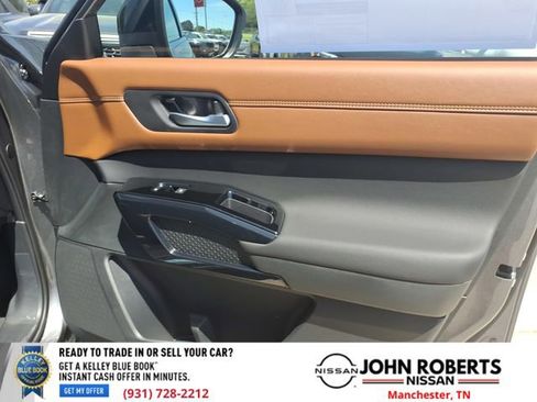 New 2026 Nissan Pathfinder Platinum AWD/4WD image 21