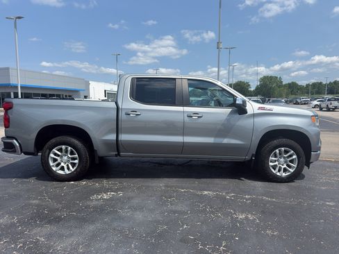 Certified 2023 Chevrolet Silverado 1500 LT w/ Z71 Off-Road Package AWD/4WD image 4