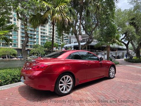 Used 2014 INFINITI Q60 Convertible w/ Premium Package RWD image 9