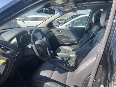 Used 2017 Hyundai Santa Fe Limited AWD/4WD image 4