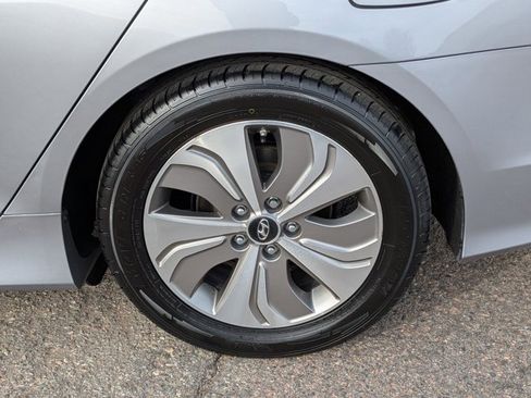 Used 2015 Hyundai Sonata Limited w/ Option Group 02 image 9