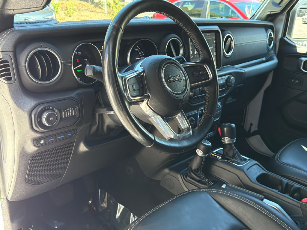 Used 2022 Jeep Wrangler Unlimited Sahara w/ Cold Weather Group AWD/4WD image 20