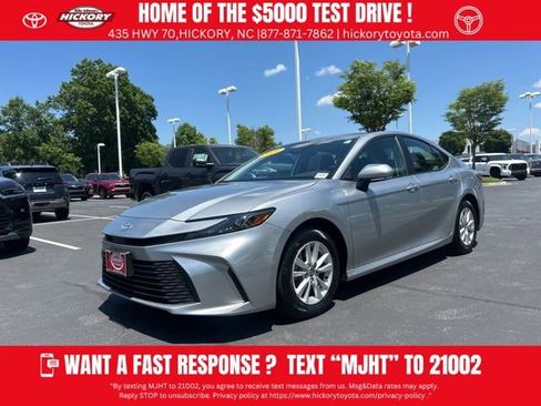 Used 2025 Toyota Camry LE FWD image 1