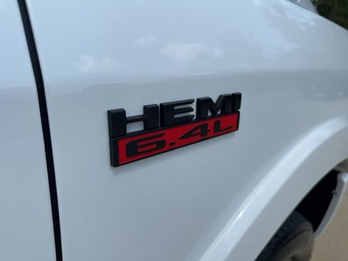 Used 2022 RAM 2500 Laramie w/ Night Edition image 10