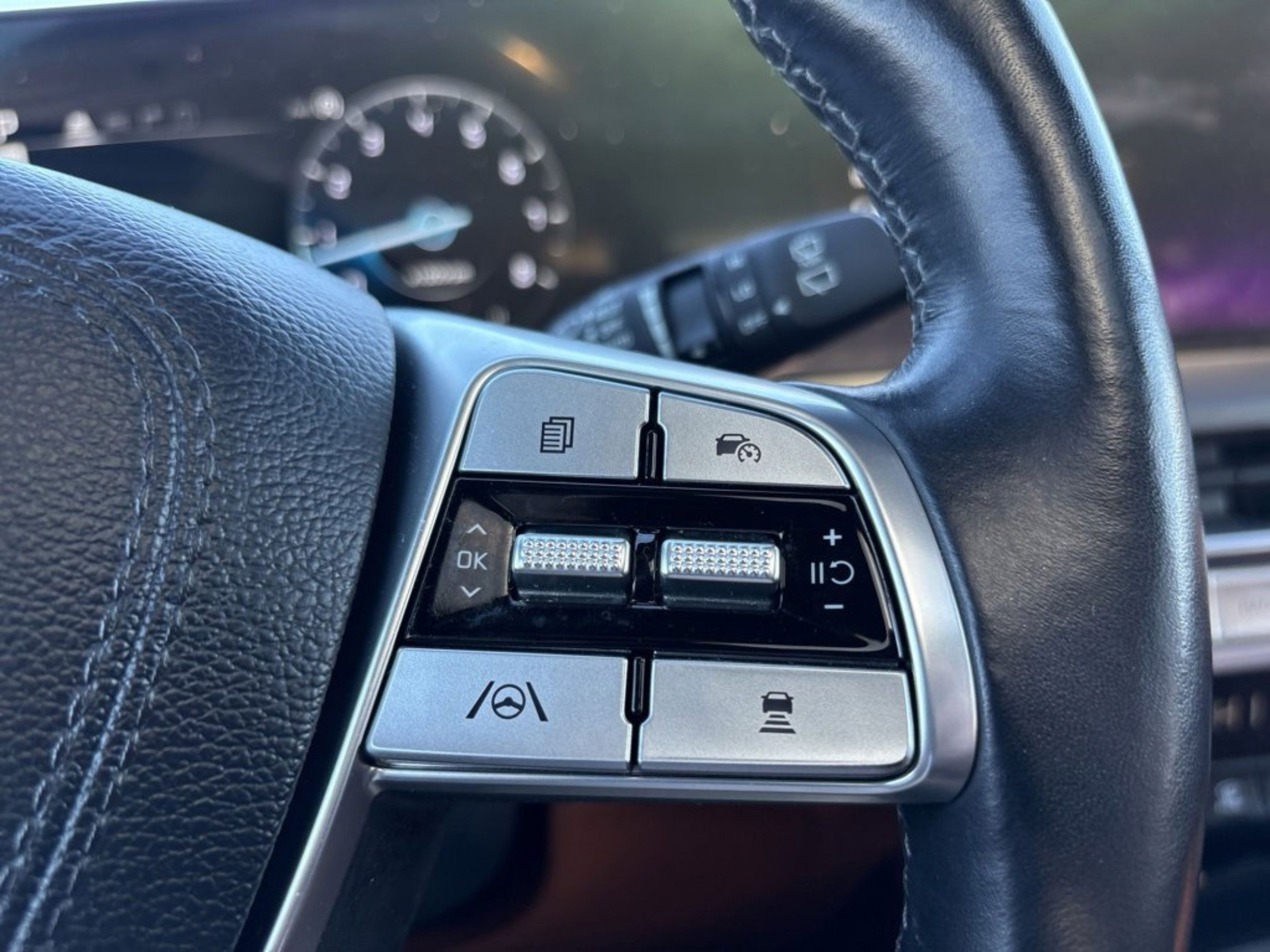 Used 2023 Kia Telluride SX Prestige X-Pro AWD/4WD image 13