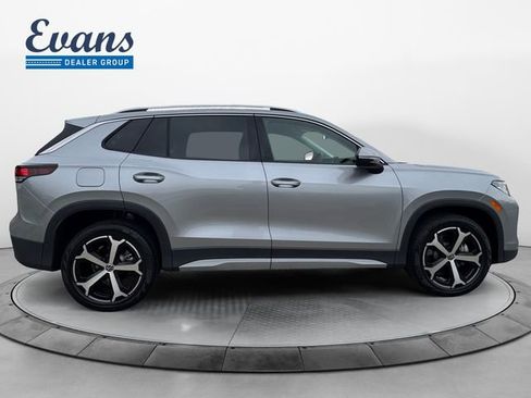 New 2026 Volkswagen Tiguan SE image 8