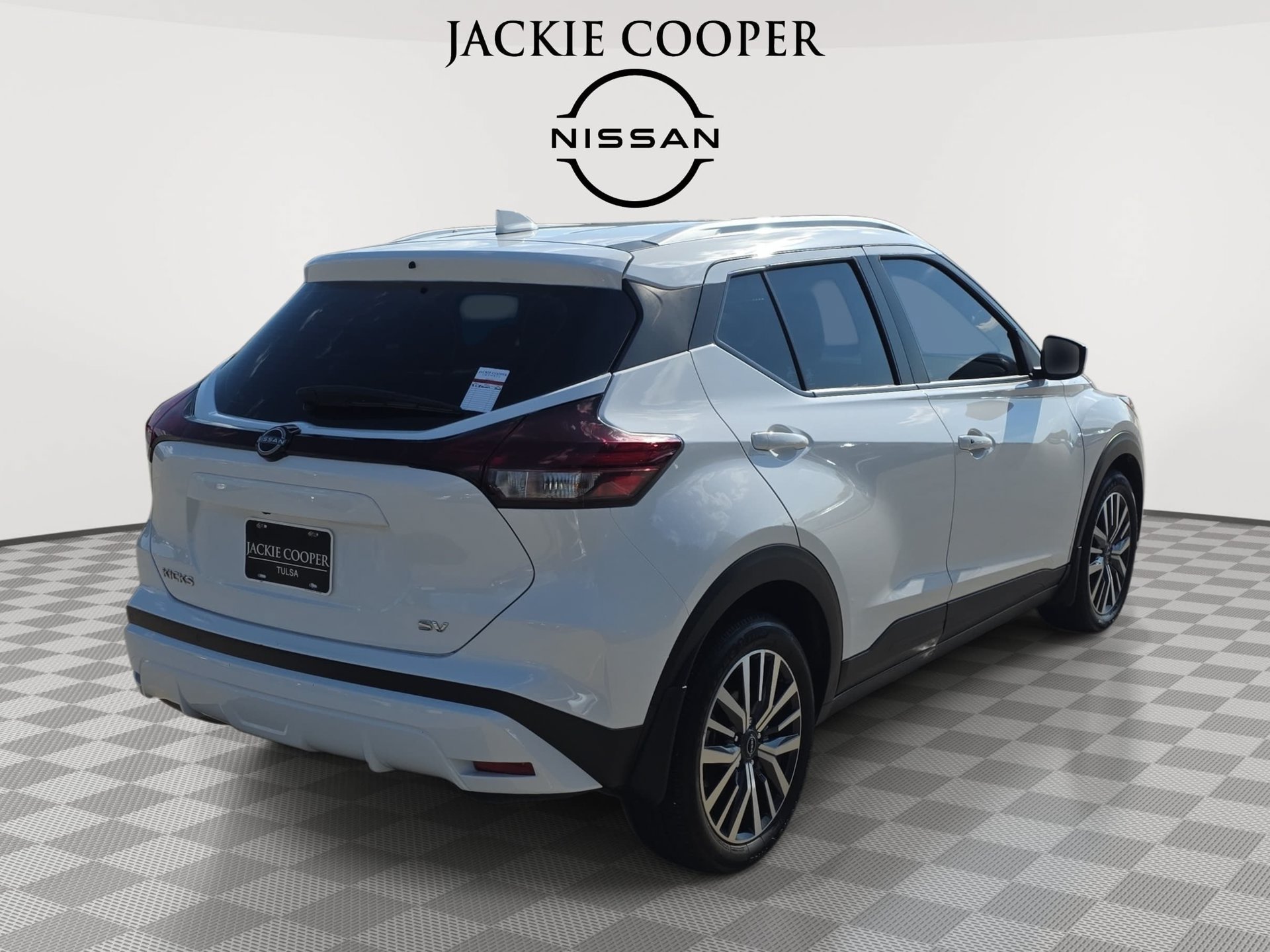 Used 2023 Nissan Kicks SV FWD image 5