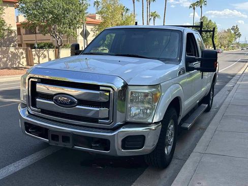 Used 2013 Ford F250 XLT w/ XLT Interior Pkg RWD image 4