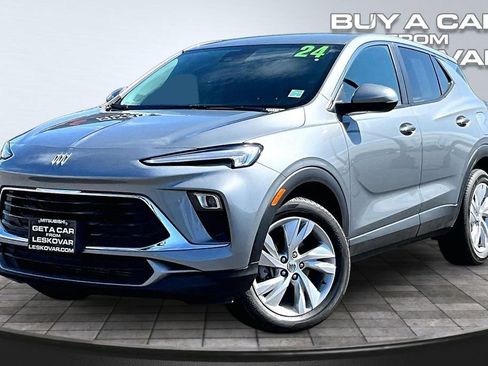 Used 2024 Buick Encore GX Preferred w/ Comfort Package AWD/4WD image 12