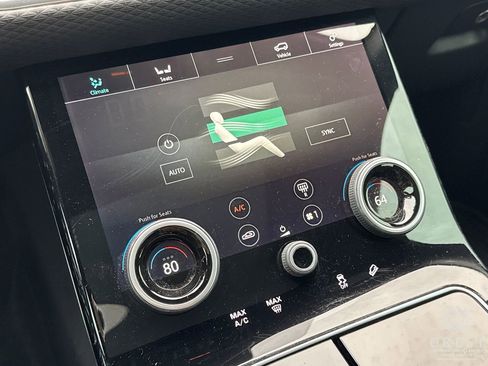 Used 2020 Land Rover Range Rover Velar R-Dynamic S image 21