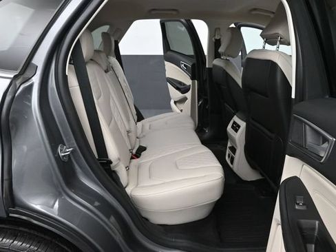 Certified 2024 Ford Edge Titanium AWD/4WD image 24