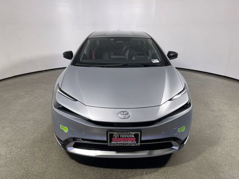 Used 2023 Toyota Prius Prime FWD image 8