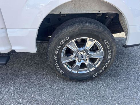 Used 2016 Ford F150 XLT w/ Equipment Group 302A Luxury AWD/4WD image 7