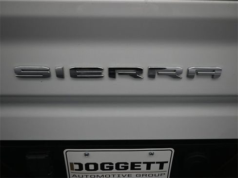 Used 2024 GMC Sierra 2500 SLT w/ SLT Convenience Package image 24