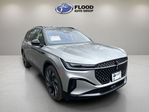 New 2026 Lincoln Nautilus Reserve w/ Jet Appearance Package image 1