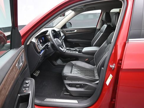 Used 2024 Volkswagen Atlas SEL Premium R-Line AWD/4WD image 9