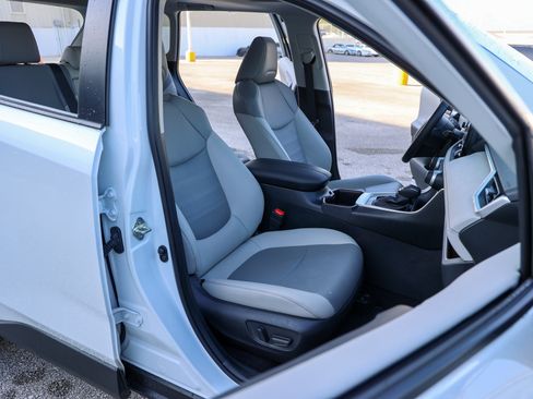 Certified 2025 Toyota RAV4 Limited FWD image 44