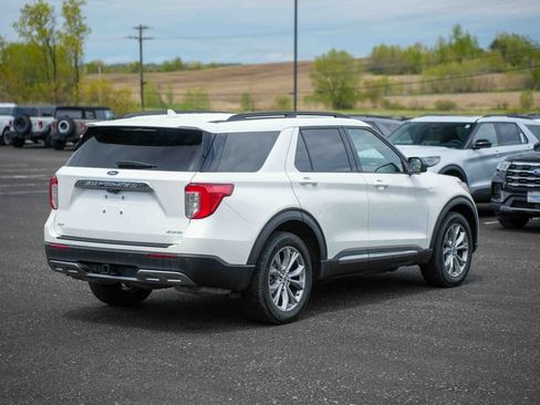 Certified 2023 Ford Explorer XLT w/ Equipment Group 202A AWD/4WD image 5