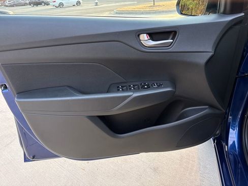 Used 2022 Hyundai Accent SE image 14