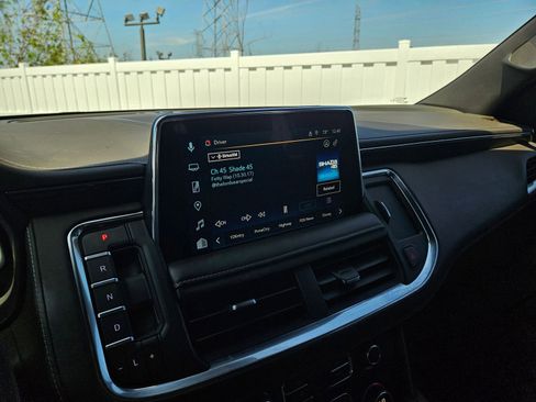 Used 2023 Chevrolet Tahoe Z71 w/ Luxury Package image 18