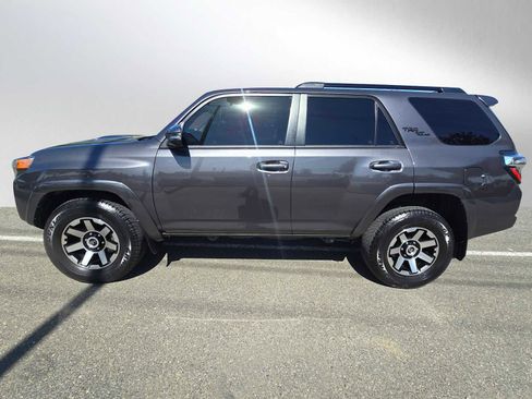 Certified 2023 Toyota 4Runner TRD Off-Road Premium w/ Off Road Premium Plus Package AWD/4WD image 5