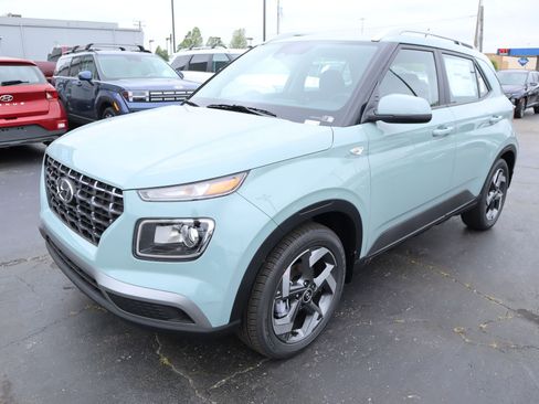 New 2026 Hyundai Venue SEL FWD image 10