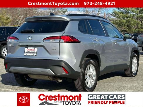 Certified 2025 Toyota Corolla Cross LE image 3