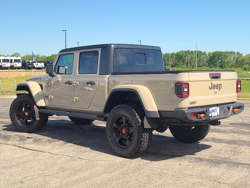 Used 2020 Jeep Gladiator Mojave AWD/4WD image 2