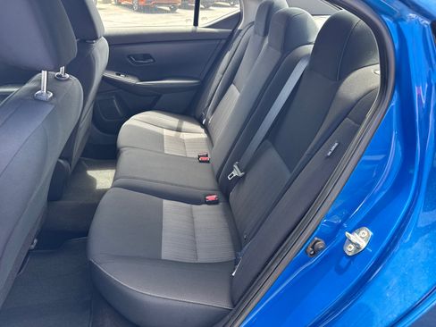 Used 2024 Nissan Sentra SV FWD image 6